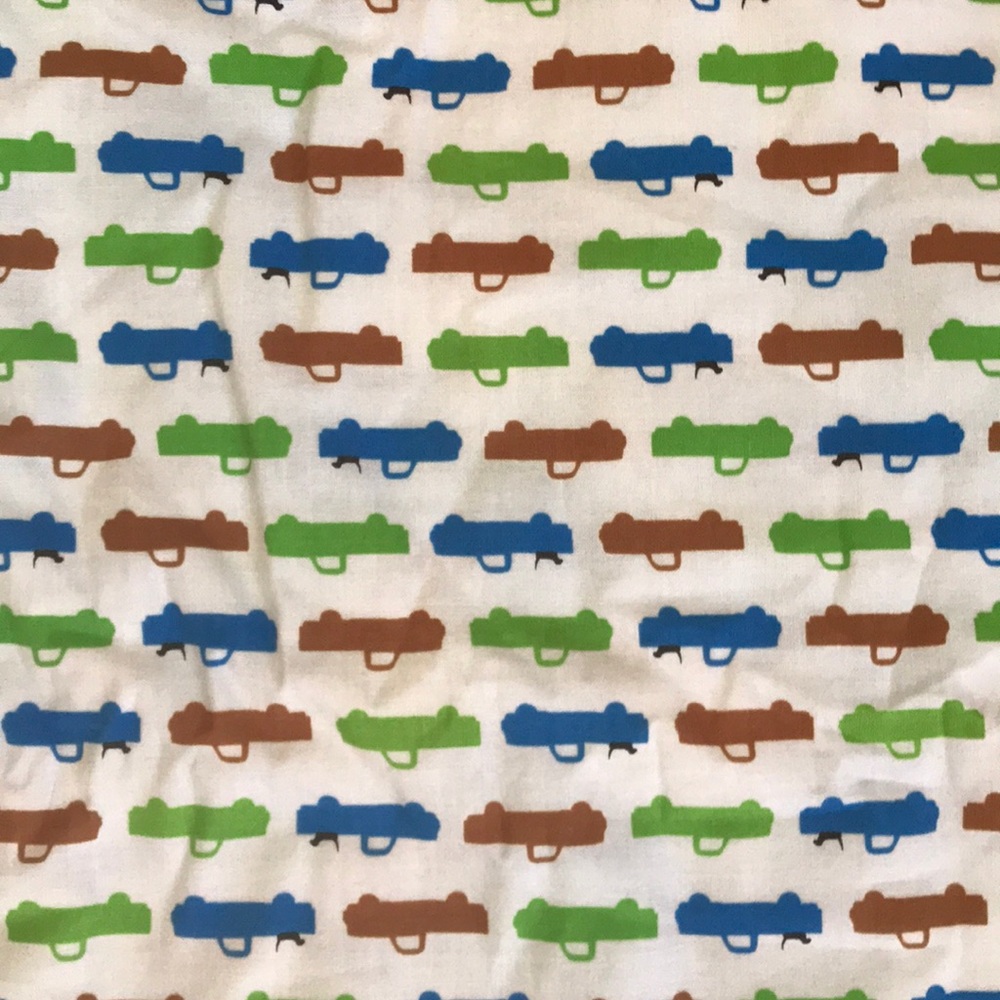 ❤️‍🔥 $5 ❤️‍🔥 or 3 /$12 ❤️‍🔥 2.75 Yards of Car Fabric